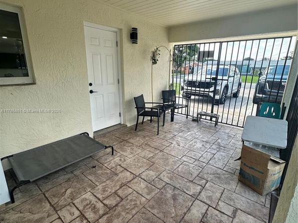 7531 Tropicana St, Miramar FL 33023