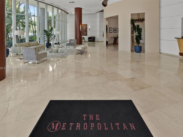 2475 Brickell Ave 2002, Miami FL 33129