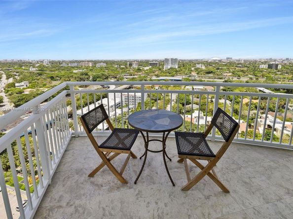 2475 Brickell Ave 2002, Miami FL 33129