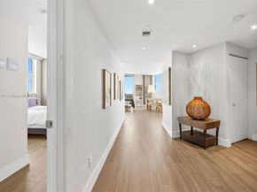 2475 Brickell Ave 2002, Miami FL 33129