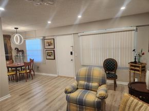 13250 SW 7th Ct 412L, Pembroke Pines FL 33027