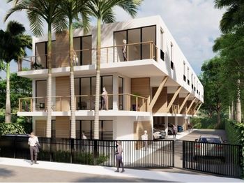 737 NW 30th St