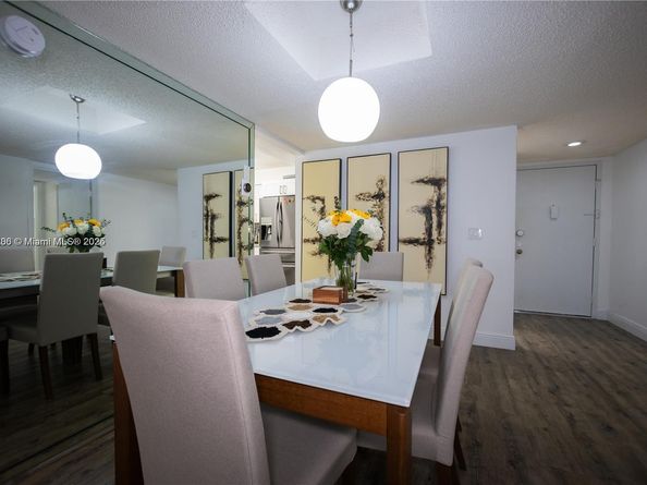 16100 Golf Club Rd 202, Weston FL 33326