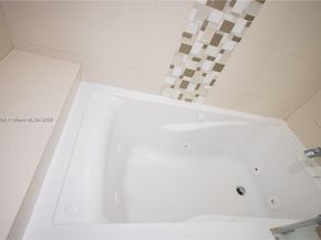 16100 Golf Club Rd 202, Weston FL 33326