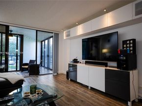 16100 Golf Club Rd 202, Weston FL 33326