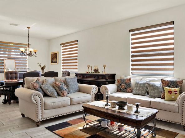 217 NE 23rd Ter, Homestead FL 33033