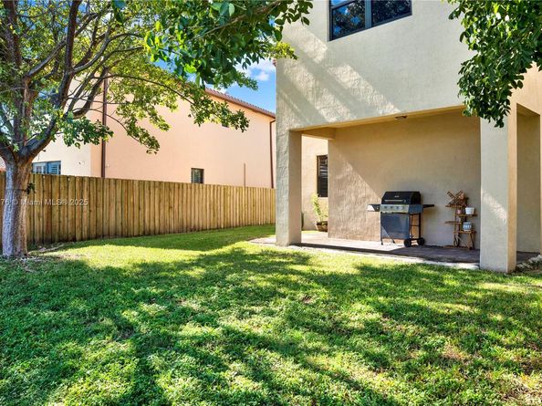 217 NE 23rd Ter, Homestead FL 33033