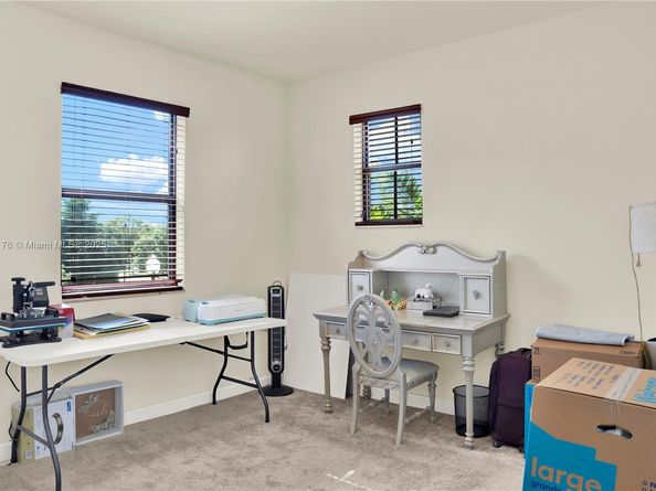 217 NE 23rd Ter, Homestead FL 33033