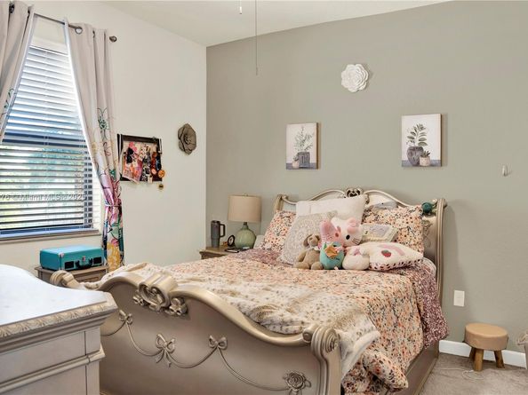 217 NE 23rd Ter, Homestead FL 33033