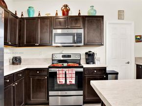 217 NE 23rd Ter, Homestead FL 33033