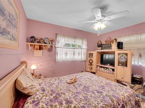 2241 N 66th Ave, Hollywood FL 33024