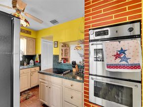 2241 N 66th Ave, Hollywood FL 33024