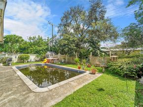 2241 N 66th Ave, Hollywood FL 33024