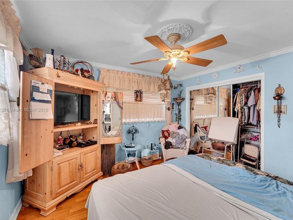 2241 N 66th Ave, Hollywood FL 33024