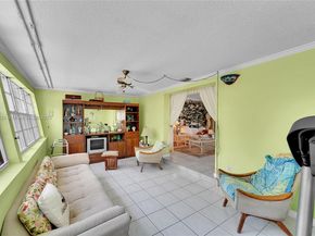 2241 N 66th Ave, Hollywood FL 33024