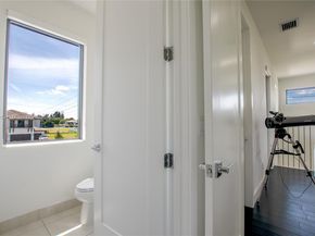15821 SW 49th St, Southwest Ranches FL 33331