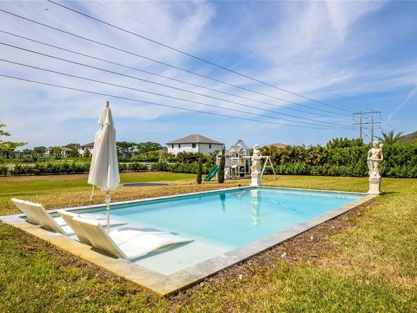 15821 SW 49th St, Southwest Ranches FL 33331