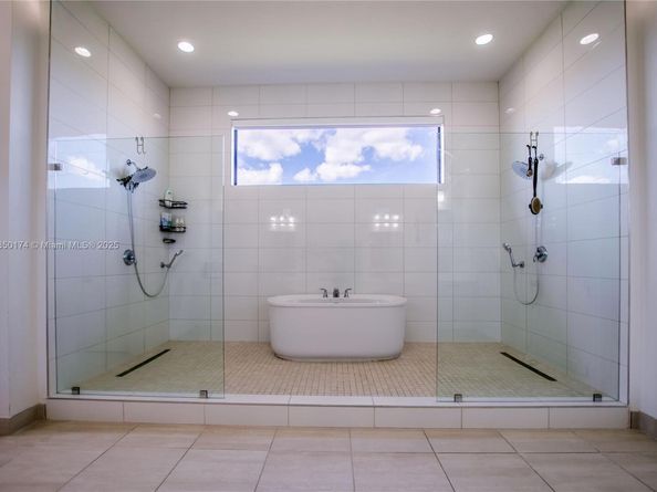 15821 SW 49th St, Southwest Ranches FL 33331