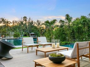 1081 W 48th St, Miami Beach FL 33140