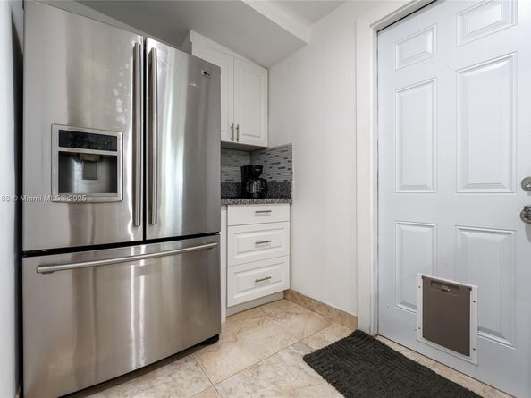 947 NE 149th St, Miami FL 33161