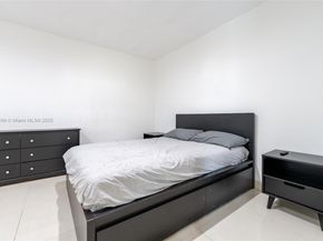 947 NE 149th St, Miami FL 33161