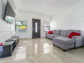 947 NE 149th St, Miami FL 33161