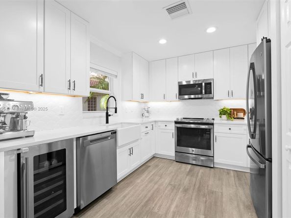 6232 NW 38th Dr, Coral Springs FL 33067