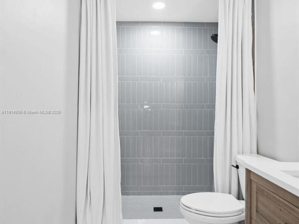 6232 NW 38th Dr, Coral Springs FL 33067