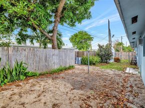 5861 NE 18th Ave, Fort Lauderdale FL 33334