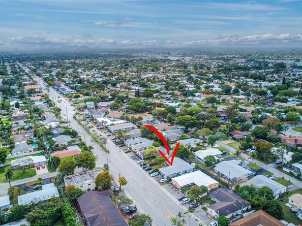 5861 NE 18th Ave, Fort Lauderdale FL 33334