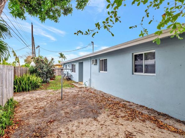 5861 NE 18th Ave, Fort Lauderdale FL 33334