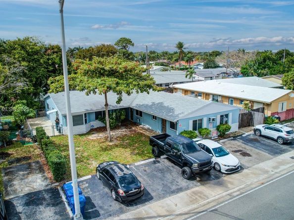5861 NE 18th Ave, Fort Lauderdale FL 33334