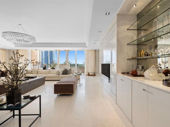 7133 Fisher Island Dr 7133, Miami Beach FL 33109