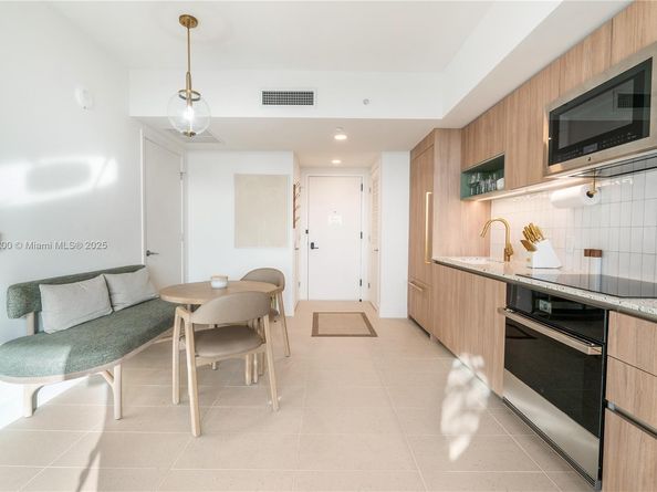 601 NE 1 Ave 3604, Miami FL 33132