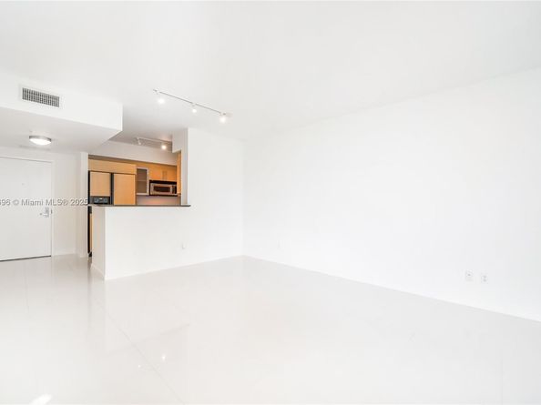 335 S Biscayne Blvd 2604, Miami FL 33131
