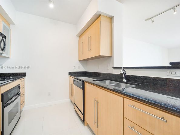 335 S Biscayne Blvd 2604, Miami FL 33131