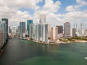 335 S Biscayne Blvd 2604, Miami FL 33131