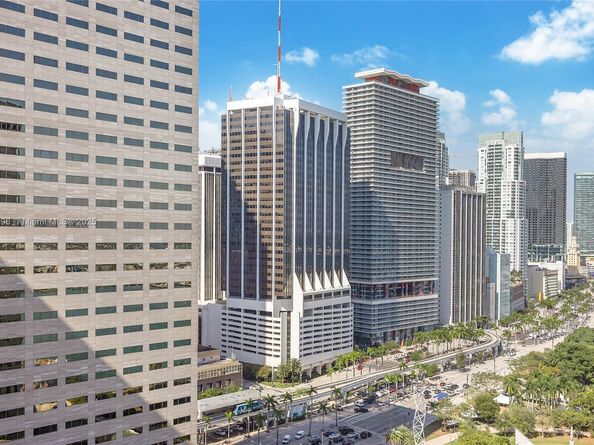 335 S Biscayne Blvd 2604, Miami FL 33131
