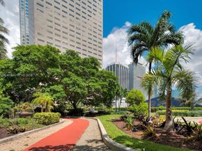 335 S Biscayne Blvd 2604, Miami FL 33131