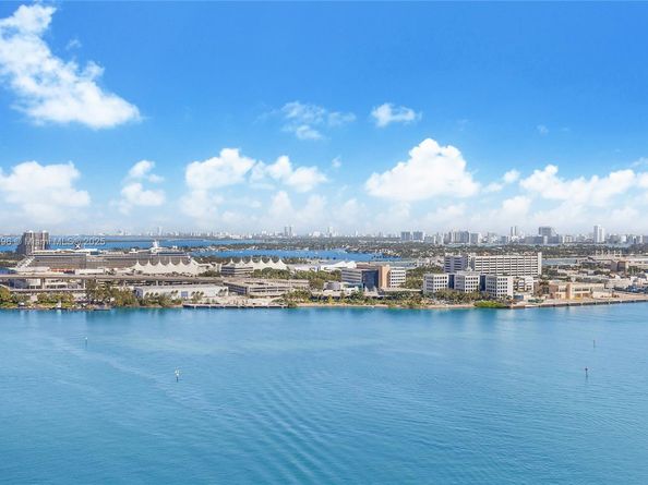 335 S Biscayne Blvd 2604, Miami FL 33131
