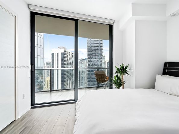 801 S Miami Ave 3704, Miami FL 33130