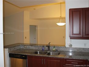 2451 Centergate Dr 303, Miramar FL 33025