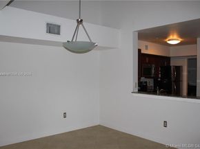 2451 Centergate Dr 303, Miramar FL 33025