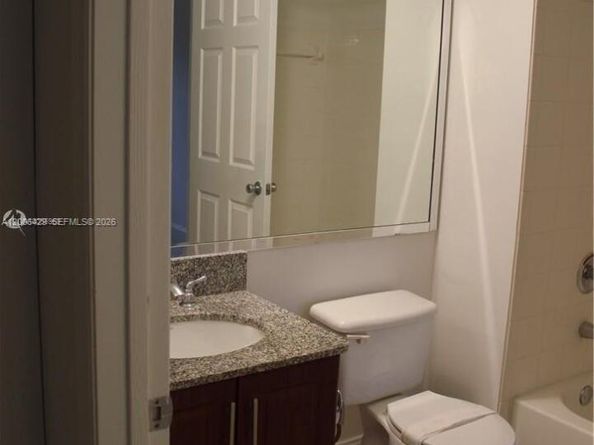 2451 Centergate Dr 303, Miramar FL 33025