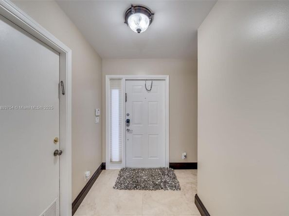 5032 SW 34th Ter, Hollywood FL 33312
