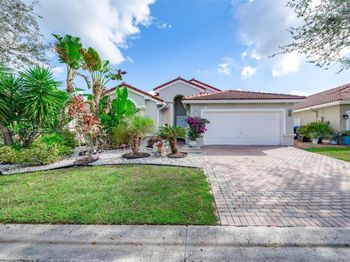 5032 SW 34th Ter