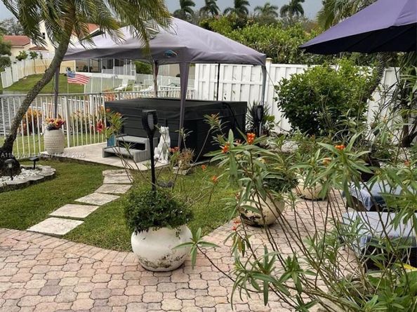 5032 SW 34th Ter, Hollywood FL 33312