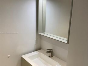 9521 E Bay Harbor Dr 605, Bay Harbor Islands FL 33154