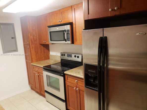 36 NW 6th Ave 906, Miami FL 33128