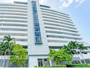 36 NW 6th Ave 906, Miami FL 33128
